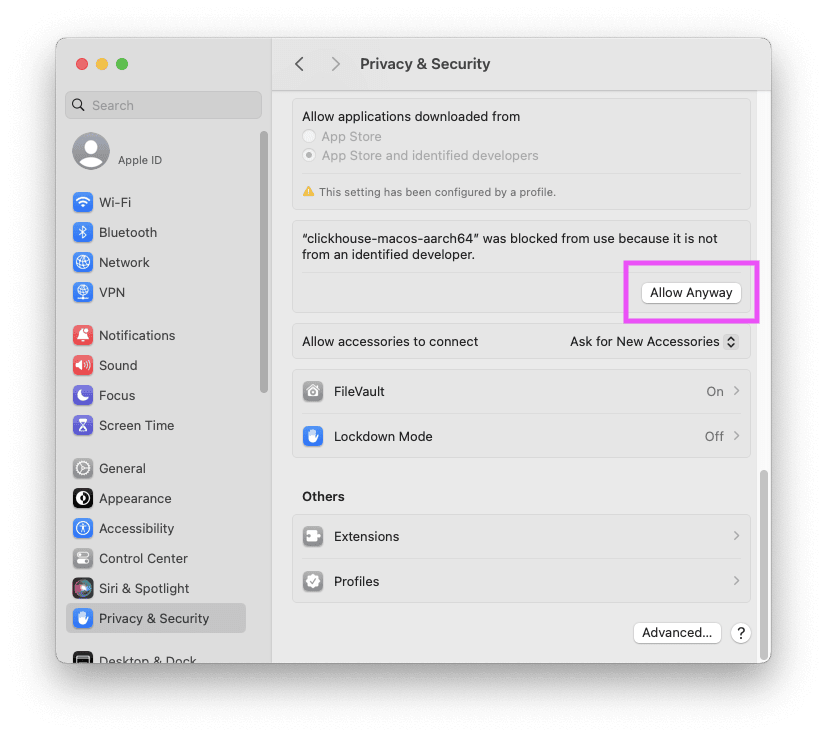 إعدادات الخصوصية والأمان في macOS مع ظهور زر السماح على أي حال